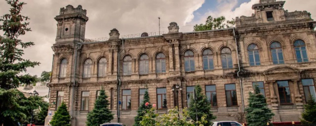В Керчи отреставрируют бывшую гимназию имени Короленко